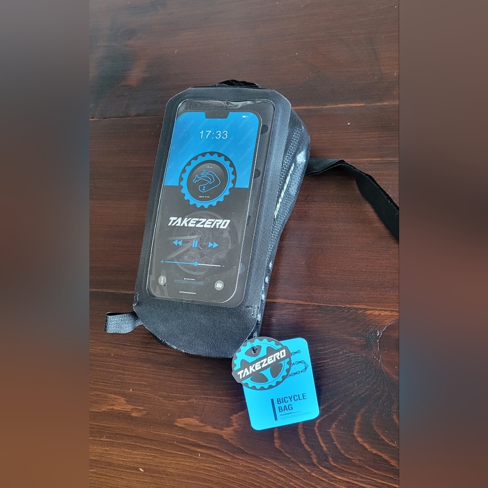 BNWT - Waterproof Bike Phone Frame Bag / Bike Bag .